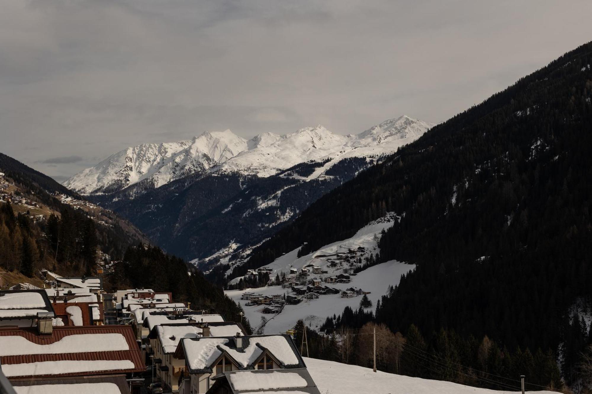 Mountain Chalet Kappl - Luxury - Near Ischgl - Panorama Mountain View - Penthouse & Chalets Bilik gambar